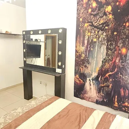 Stylish Sea View Feels Like Home, Just Steps From The Apartman *
