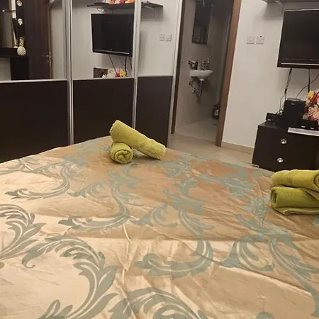 Marsascala 2nd-floor Seaview Elegant 3bedroom 2bathroom Free Breakfast & Tv Movies * Marsaskala