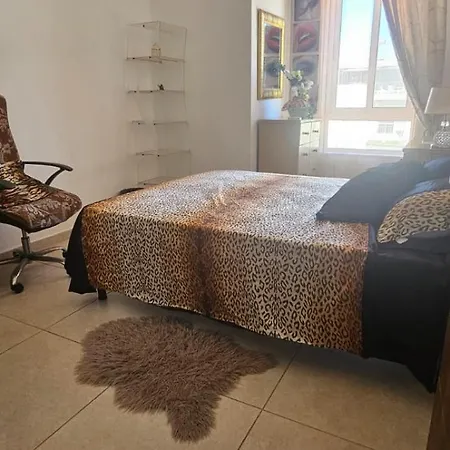 Marsascala 2nd-floor Seaview Elegant 3bedroom 2bathroom Free Breakfast & Tv Movies Appartement Marsaskala