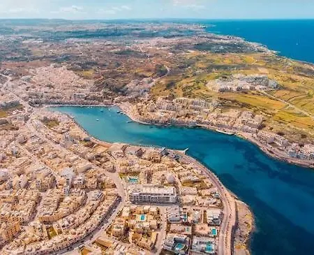 Marsascala 2nd-floor Seaview Elegant 3bedroom 2bathroom Free Breakfast & Tv Movies Appartement