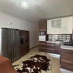 Seaview 2nd Floor Apartament *