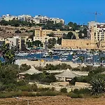 Seaview 2nd Floor * Marsaskala