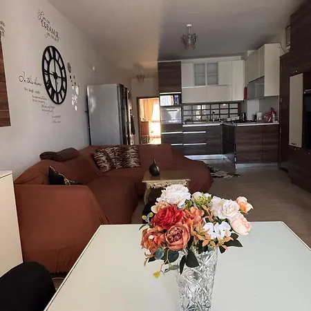 Stylish Sea View Apartment Feels Like Home, Just Steps From The Beach * Marsaskala