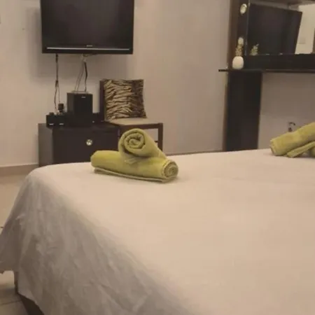 Marsascala 2nd-floor Seaview Elegant 3bedroom 2bathroom Free Breakfast & Tv Movies * Marsaskala