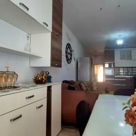 Marsascala 2nd-floor Seaview Elegant 3bedroom 2bathroom Free Breakfast & Tv Movies Lägenhet Marsaskala