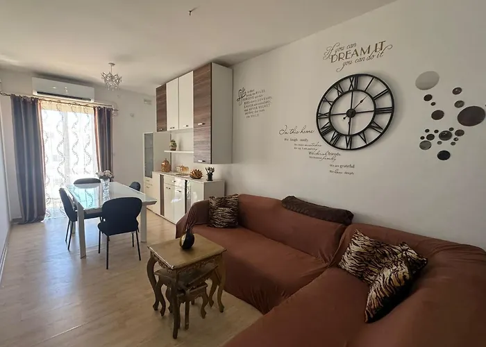 Seaview Elegant Apartment Feels Like Home Marsaskala