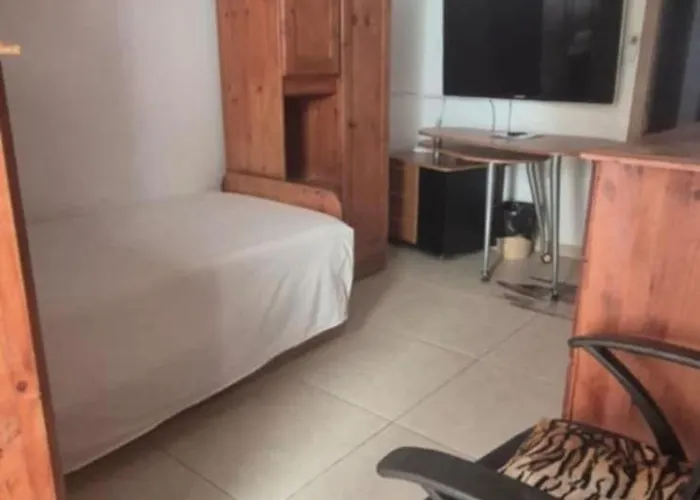 Seaview Elegant Apartment Feels Like Home